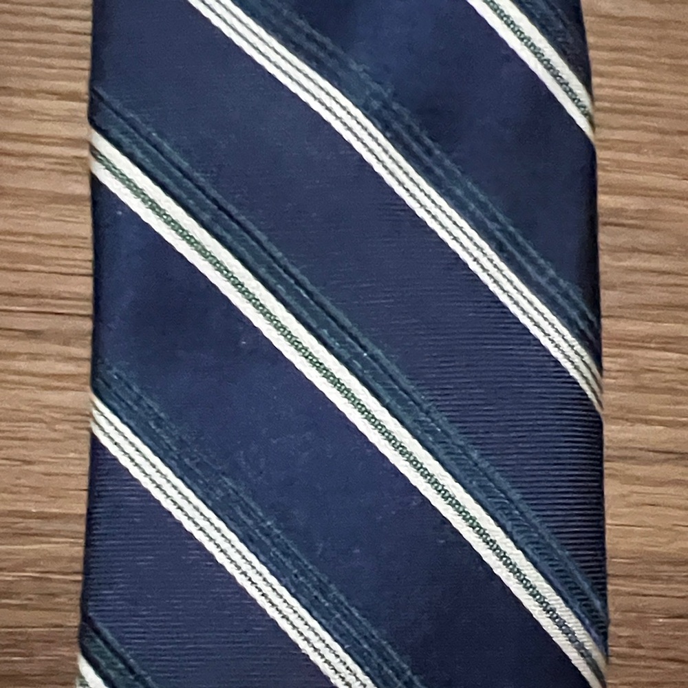 Stafford Classic Navy and White Striped Tie - Picture 4 of 4